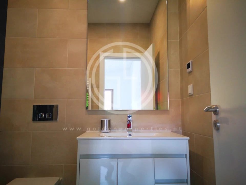 Moradia T3 para Arrendamento férias em Quarteira Foto 16