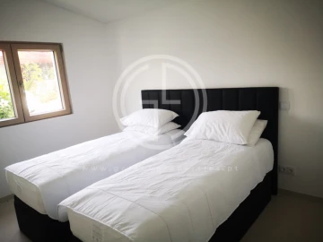 Moradia T3 para Arrendamento férias em Quarteira