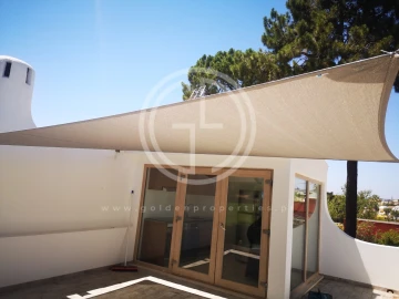 Moradia T3 para Arrendamento férias em Quarteira