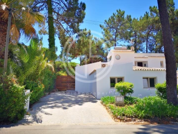 Moradia T3 para Arrendamento férias em Quarteira