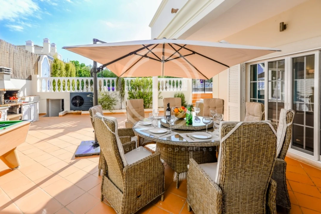 Moradia T4 para Arrendamento férias em Almancil Foto 19