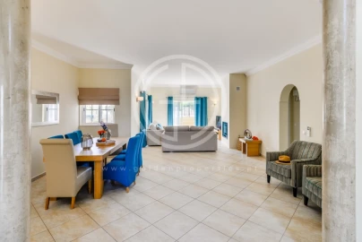 Moradia T4 para Arrendamento férias em Almancil