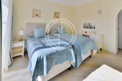 Moradia T4 para Arrendamento férias em Almancil