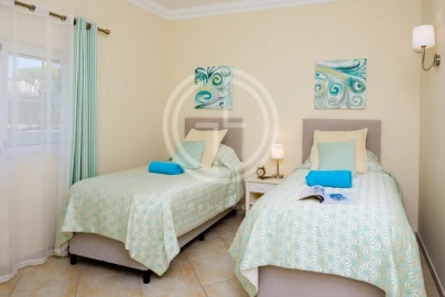 Moradia T4 para Arrendamento férias em Almancil