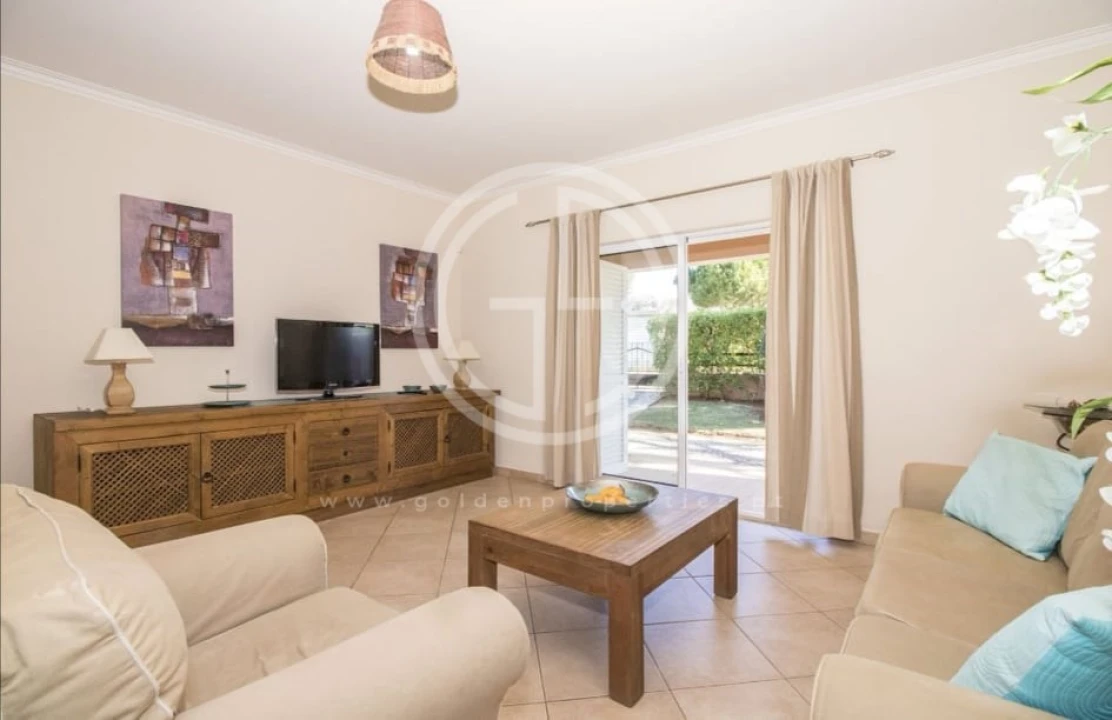 Moradia para Arrendamento férias em Quarteira Foto 6