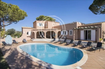 Moradia para Arrendamento férias em Quarteira