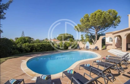 Moradia para Arrendamento férias em Quarteira