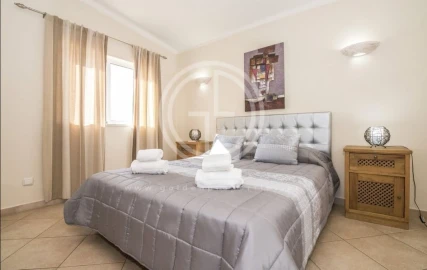 Moradia para Arrendamento férias em Quarteira