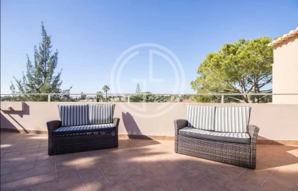 Moradia para Arrendamento férias em Quarteira