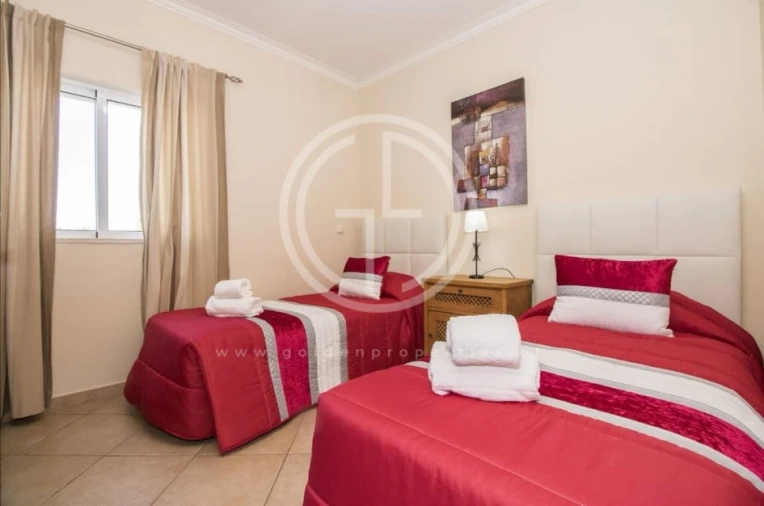 Moradia para Arrendamento férias em Quarteira Foto 16