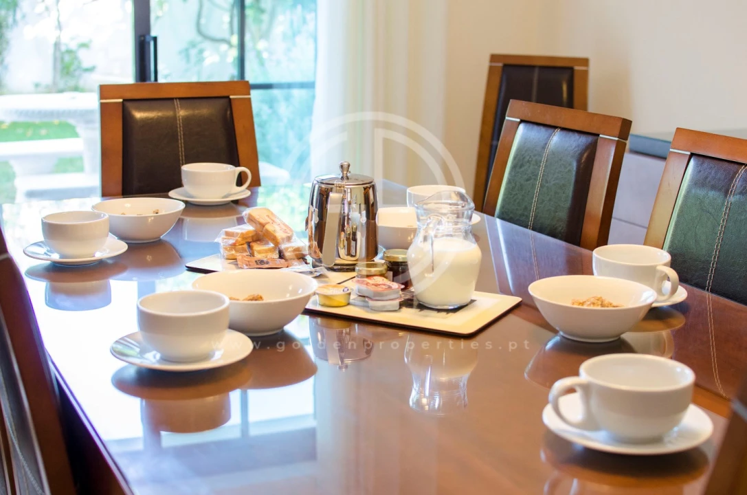 Moradia T4 para Arrendamento férias em Ferreiras Foto 4