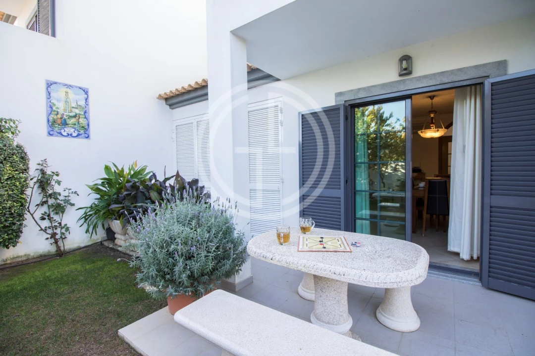 Moradia T4 para Arrendamento férias em Ferreiras Foto 16