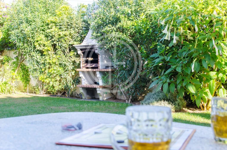 Moradia T4 para Arrendamento férias em Ferreiras Foto 17