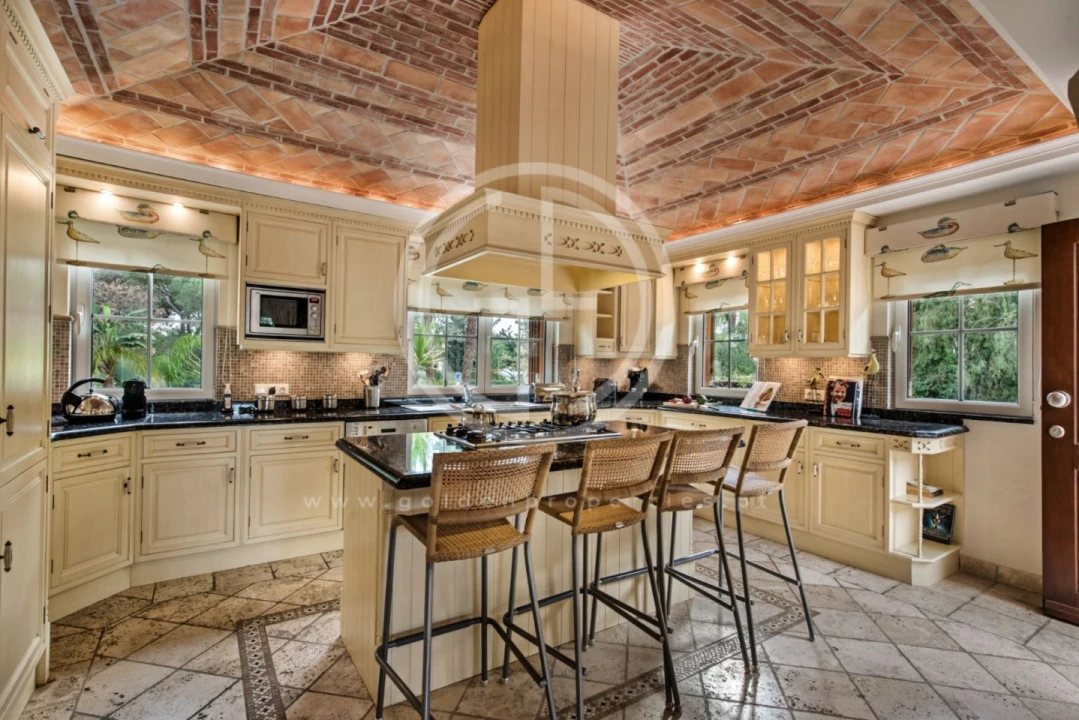 Moradia T5 para Arrendamento férias em Almancil Foto 8