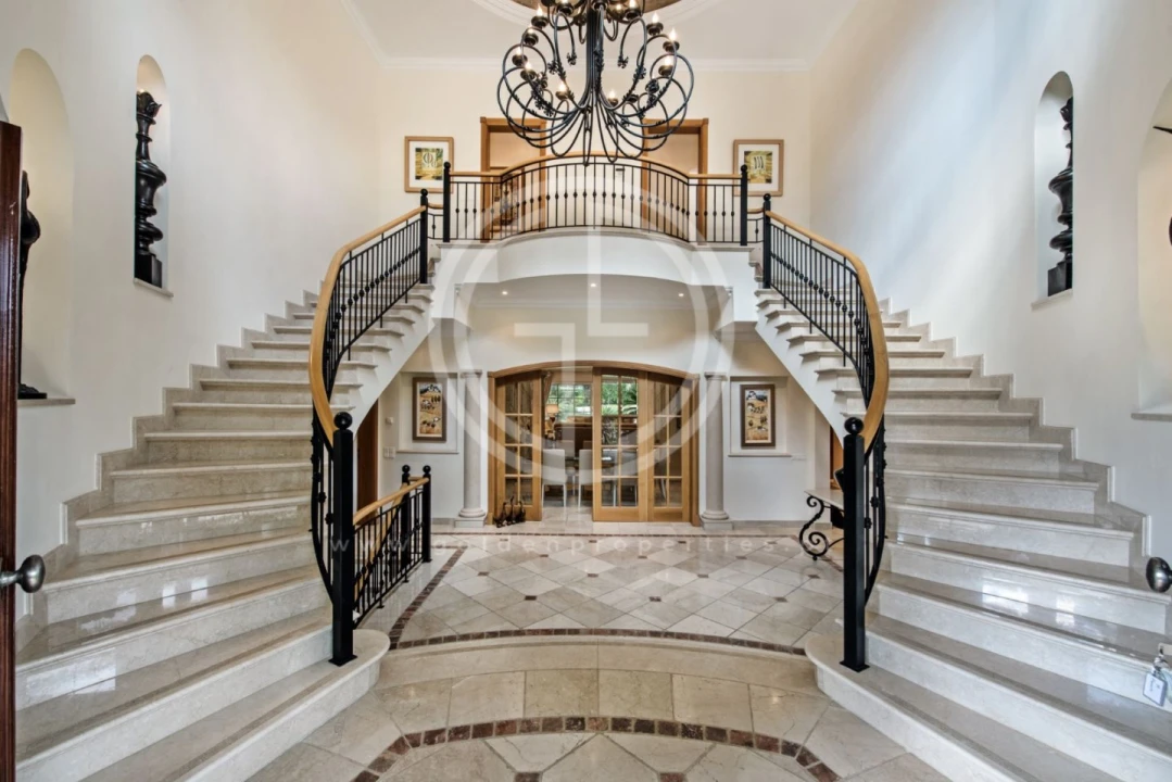 Moradia T5 para Arrendamento férias em Almancil Foto 12