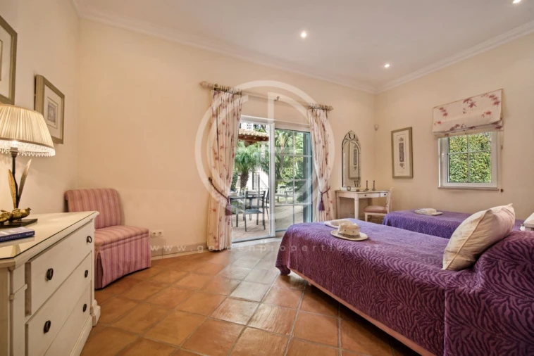 Moradia T5 para Arrendamento férias em Almancil Foto 16