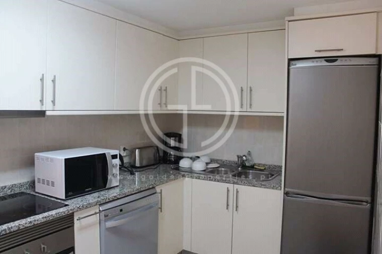 Moradia T5 para Arrendamento férias em Quarteira Foto 8