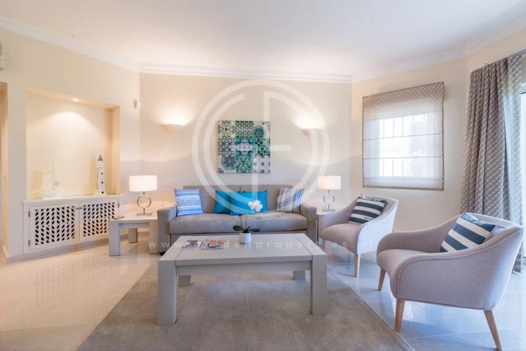 Moradia T2 para Arrendamento férias em Almancil Foto 4