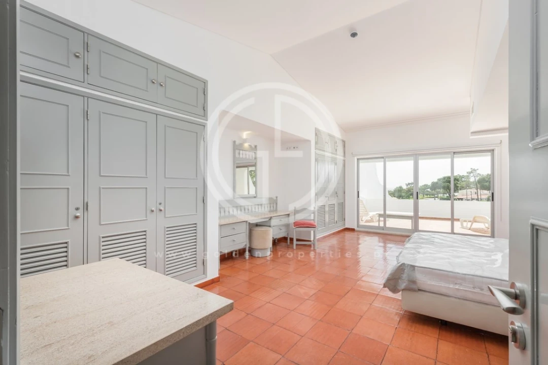 Moradia T3 para Arrendamento férias em Almancil Foto 14