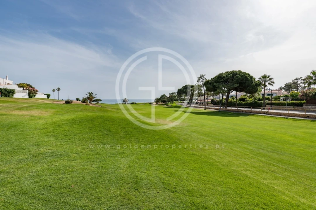 Moradia T3 para Arrendamento férias em Almancil Foto 21