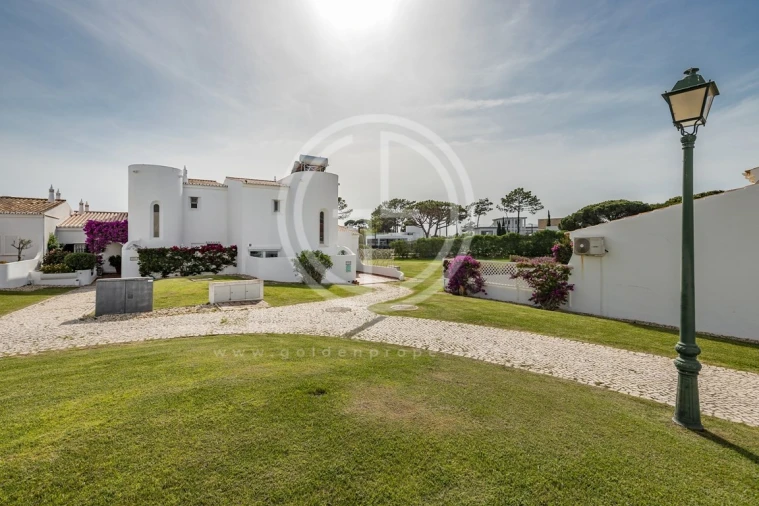 Moradia T3 para Arrendamento férias em Almancil Foto 22