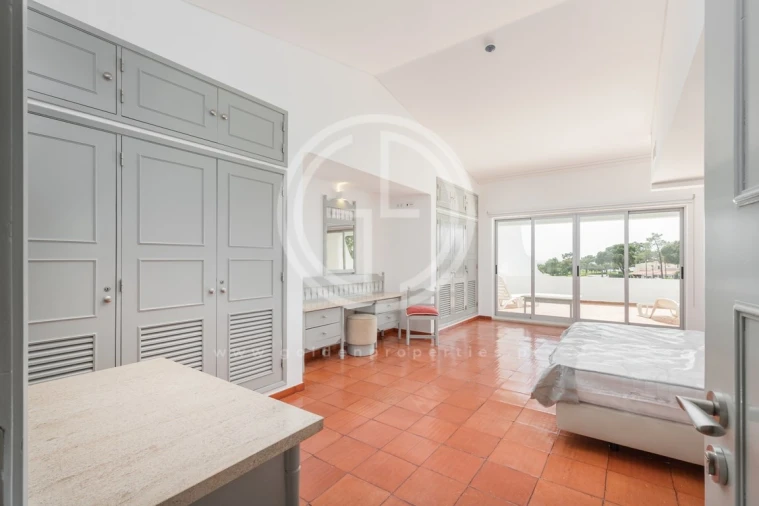 Moradia T3 para Arrendamento férias em Almancil Foto 14