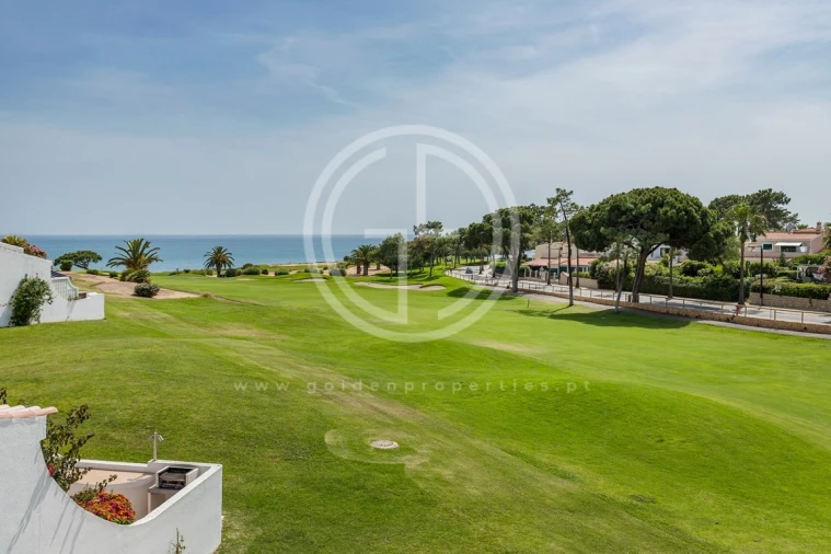 Moradia T3 para Arrendamento férias em Almancil Foto 23