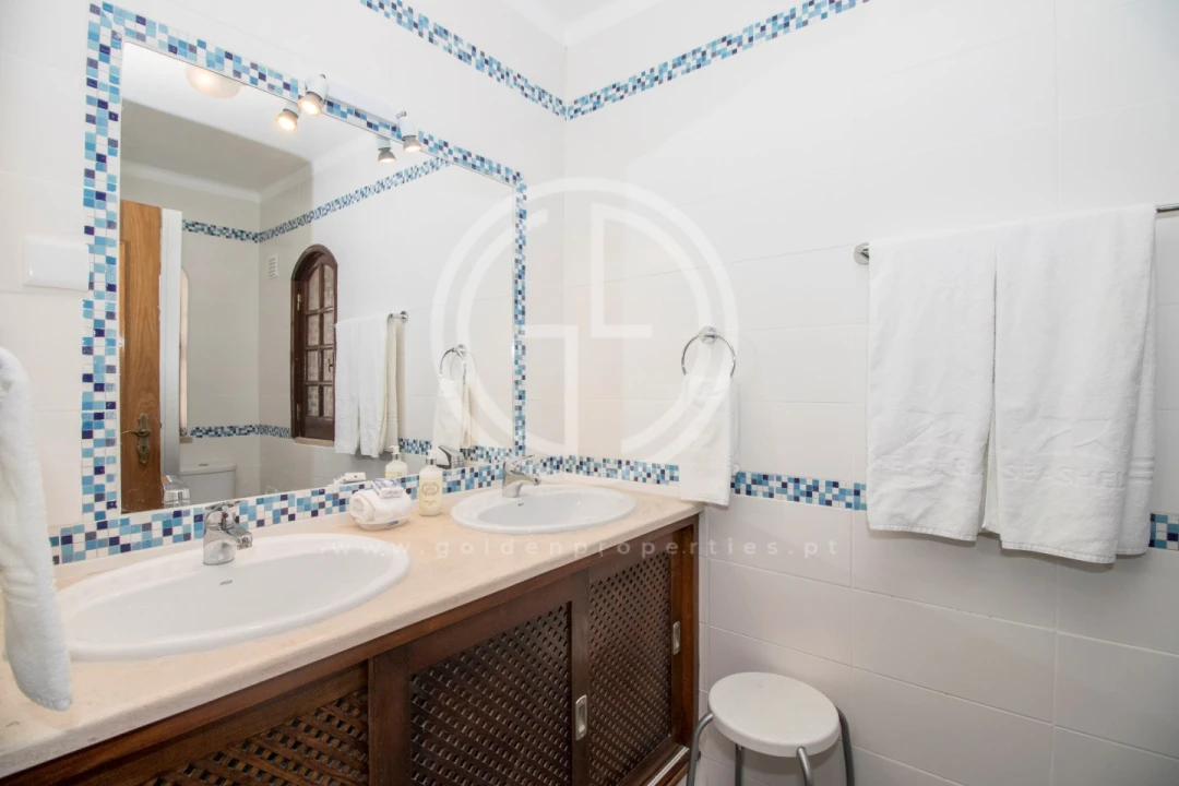 Moradia T4 para Arrendamento férias em Albufeira e Olhos de Água Foto 19