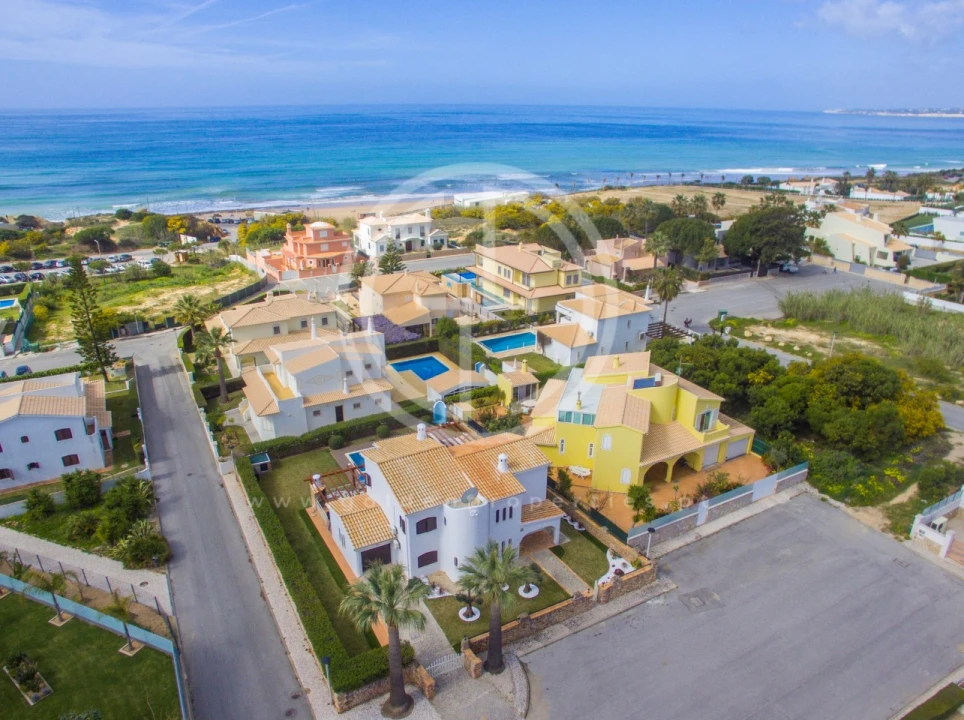 Moradia T4 para Arrendamento férias em Albufeira e Olhos de Água Foto 26