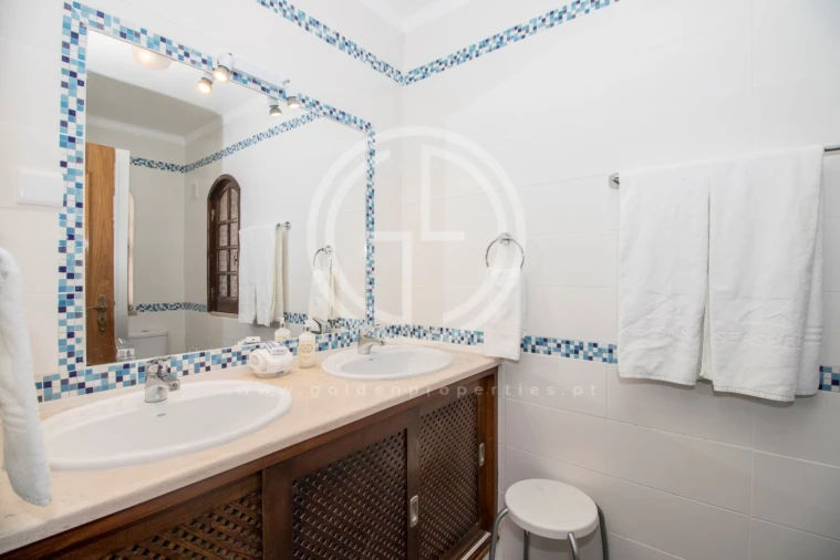 Moradia T4 para Arrendamento férias em Albufeira e Olhos de Água Foto 19