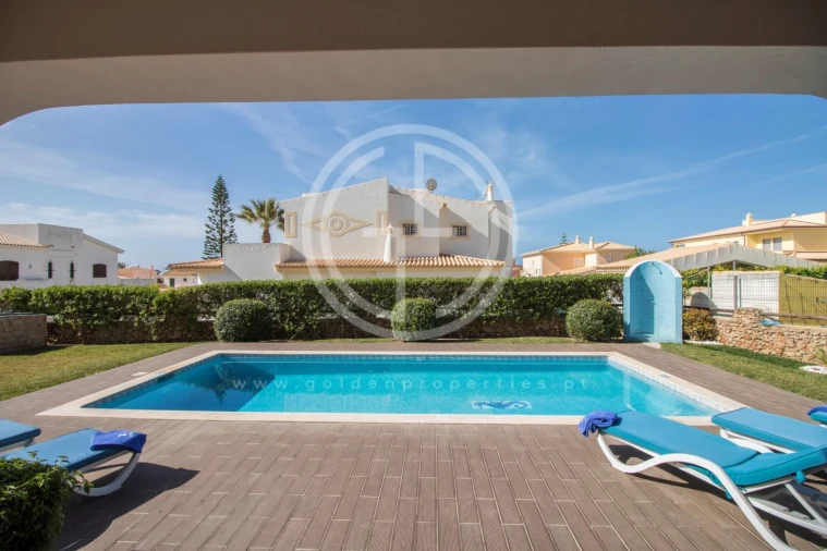 Moradia T4 para Arrendamento férias em Albufeira e Olhos de Água Foto 24