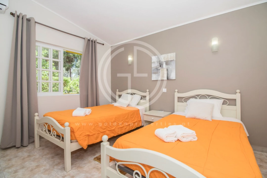 Moradia T3 para Arrendamento férias em Almancil Foto 11