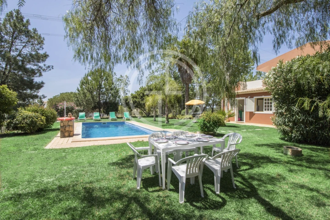 Moradia T3 para Arrendamento férias em Almancil Foto 16