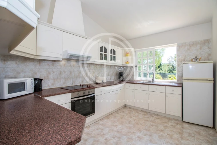 Moradia T3 para Arrendamento férias em Almancil Foto 14