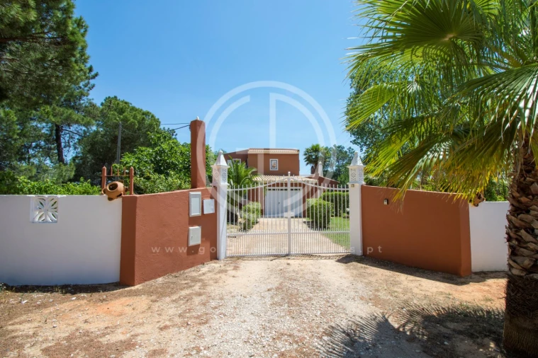 Moradia T3 para Arrendamento férias em Almancil Foto 25