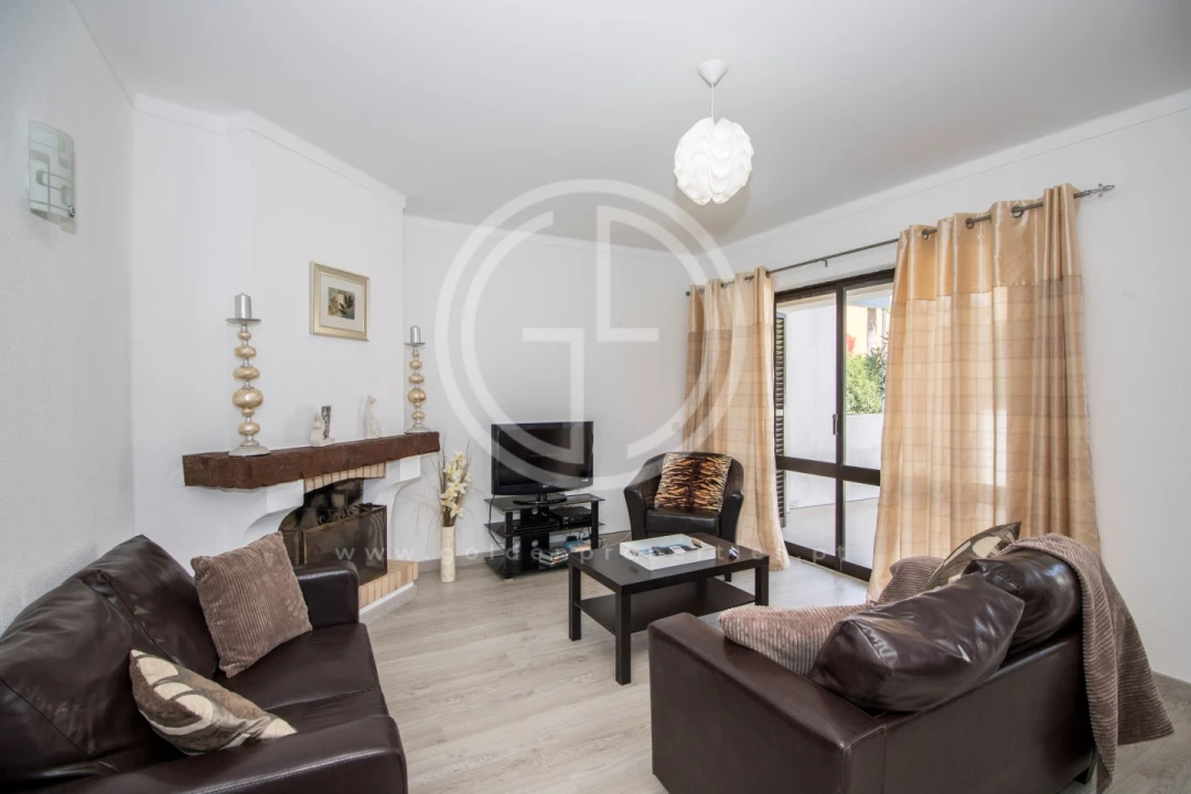 Moradia T4 para Arrendamento férias em Quarteira Foto 2