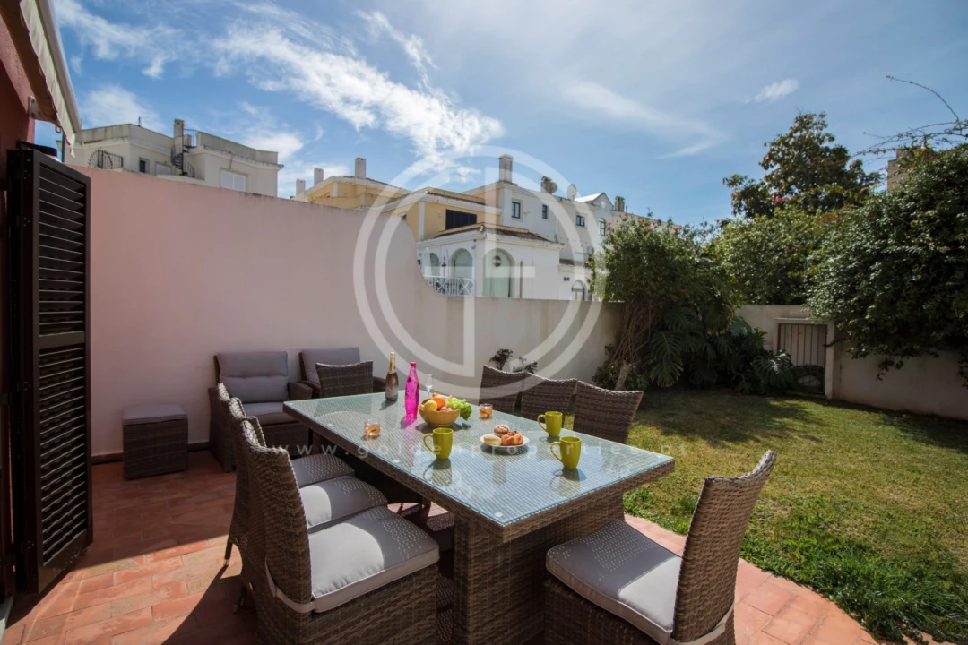 Moradia T4 para Arrendamento férias em Quarteira Foto 15