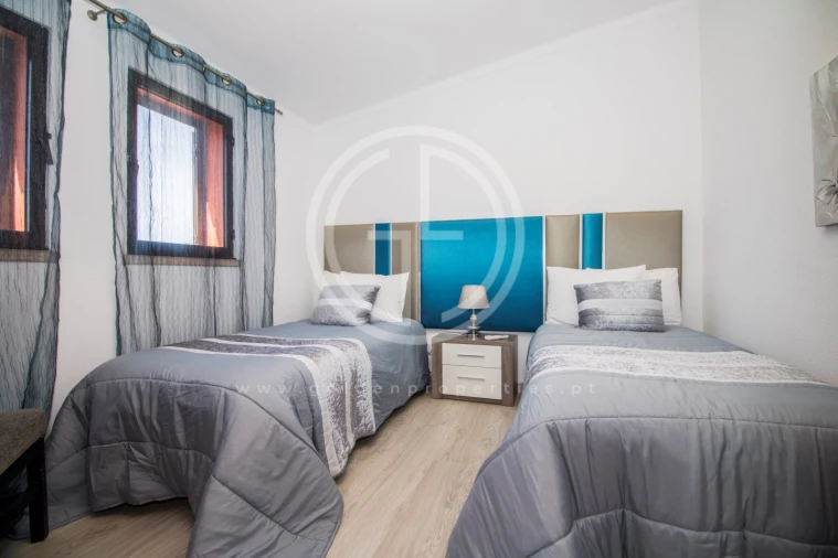 Moradia T4 para Arrendamento férias em Quarteira Foto 6