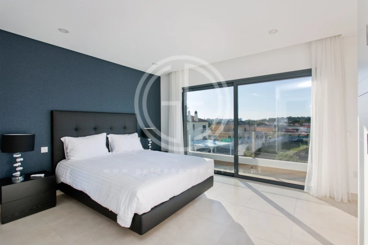 Moradia T5 para Arrendamento férias em Quarteira Foto 7