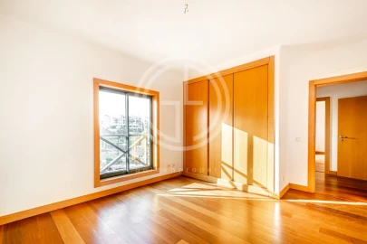 Apartamento T3 para Venda em Albufeira e Olhos de Água