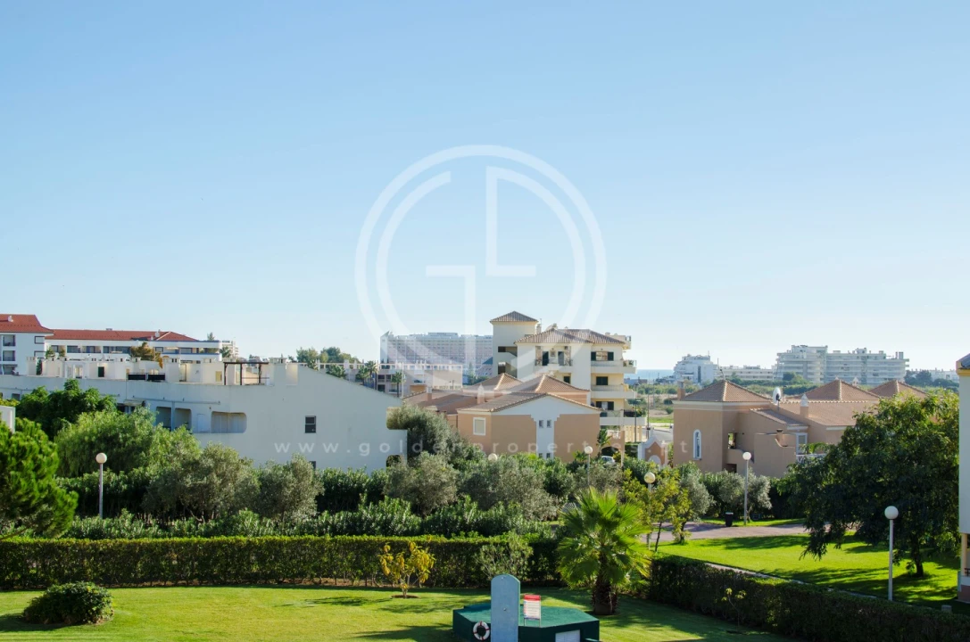 Apartamento T3 para Arrendamento férias em Quarteira Foto 15