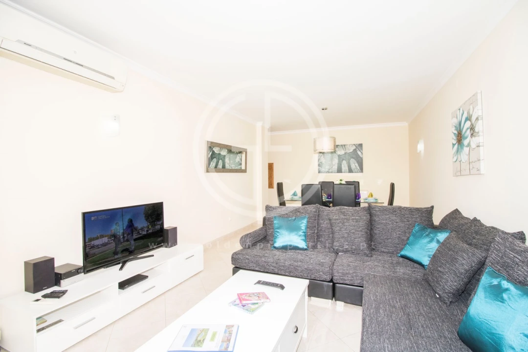 Apartamento T3 para Arrendamento férias em Quarteira Foto 4
