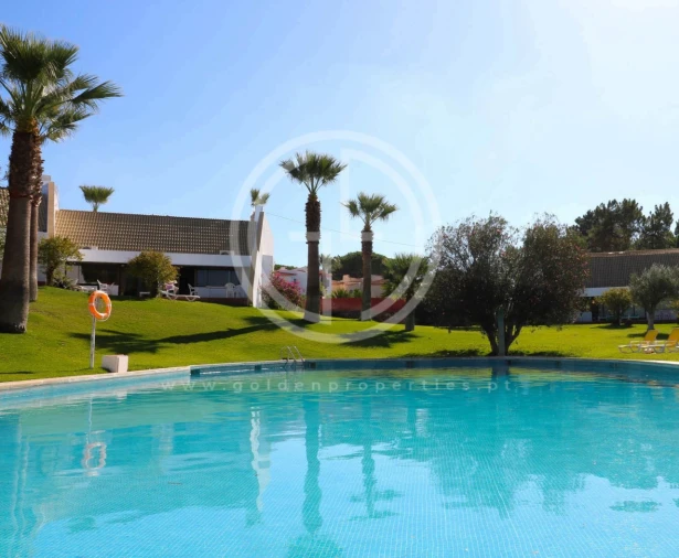 Moradia T3 para Arrendamento férias em Quarteira Foto 2