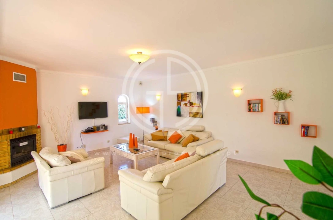 Moradia T3 para Arrendamento férias em Quarteira Foto 4