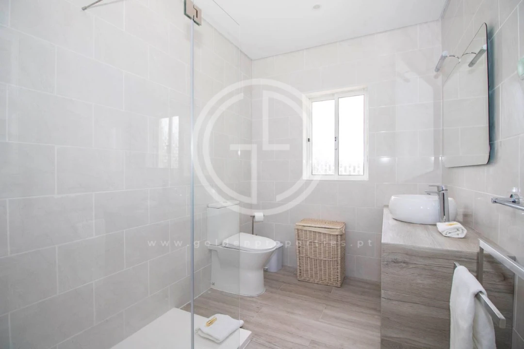 Moradia T3 para Arrendamento férias em Quarteira Foto 11