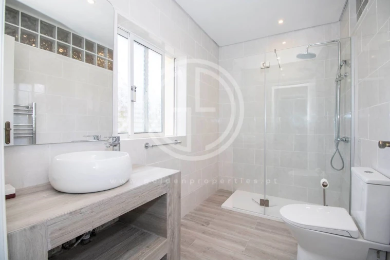 Moradia T3 para Arrendamento férias em Quarteira Foto 13