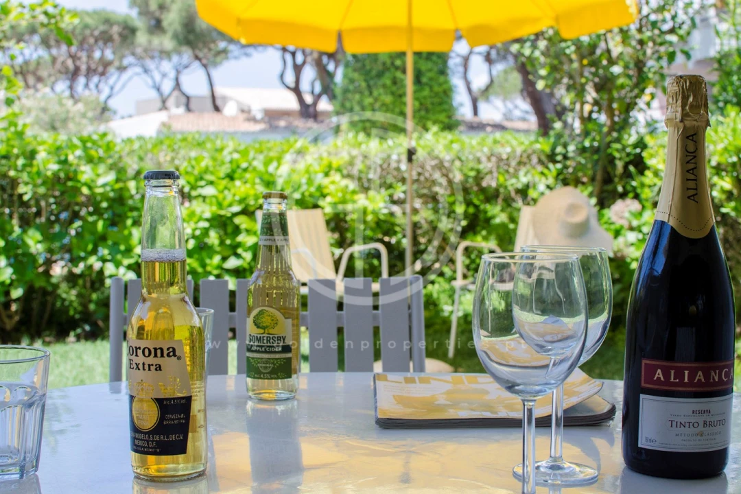 Apartamento T1 para Arrendamento férias em Quarteira Foto 17