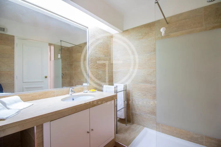 Apartamento T1 para Arrendamento férias em Quarteira Foto 11