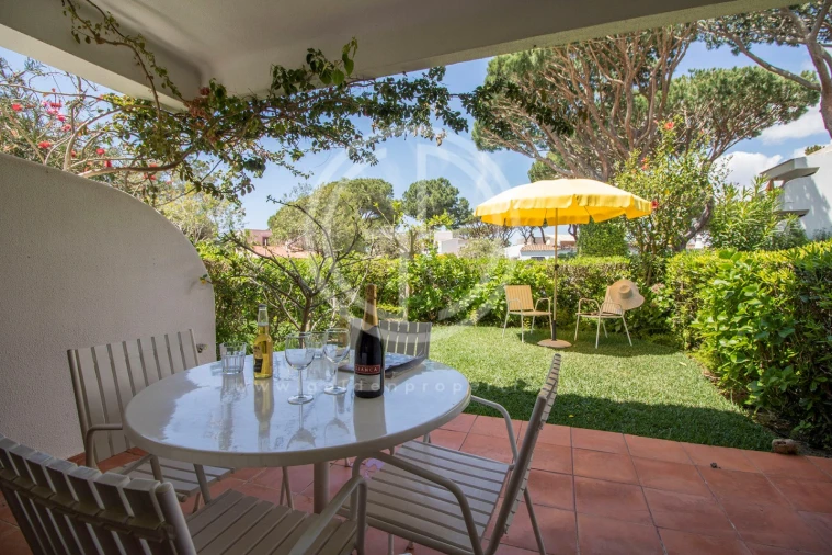 Apartamento T1 para Arrendamento férias em Quarteira Foto 15