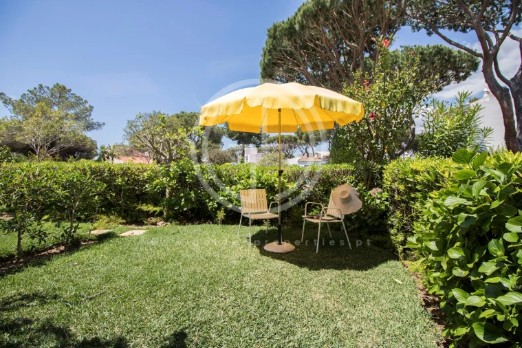 Apartamento T1 para Arrendamento férias em Quarteira Foto 16